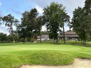 Fontainebleau 18th Green